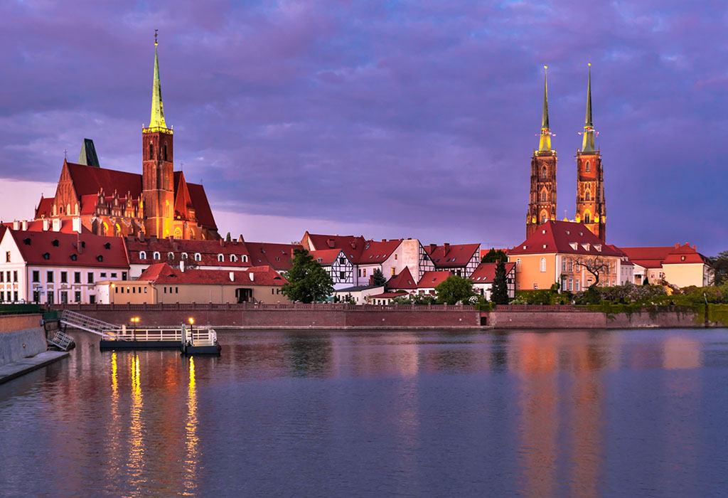 Ostrów Tumski wieczorową porą Ostrów Tumski wieczorową porą