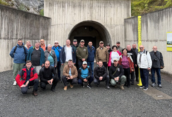 Zwiedzanie kompleksu Dora