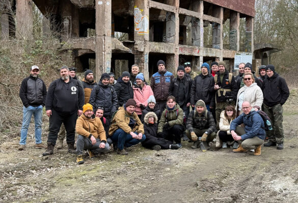 Zwiedzanie byłej fabryki benzyny